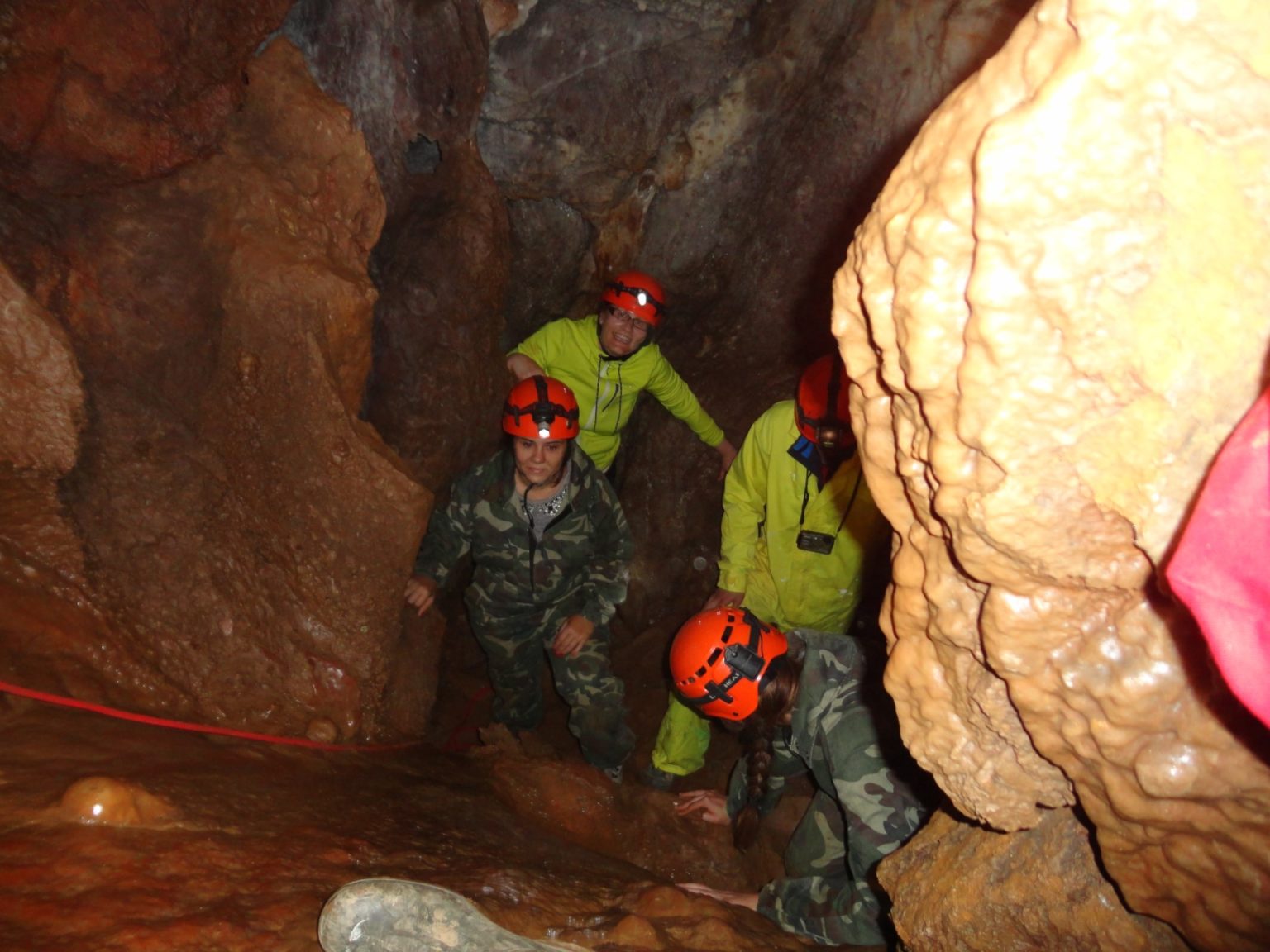 Imagen de Espeleología: Cueva de Cornatel